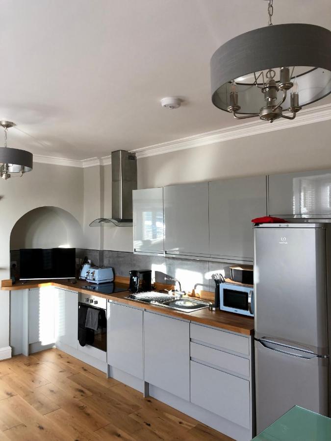 Stunning 2 Bed Georgian Apartment Swafield Экстерьер фото